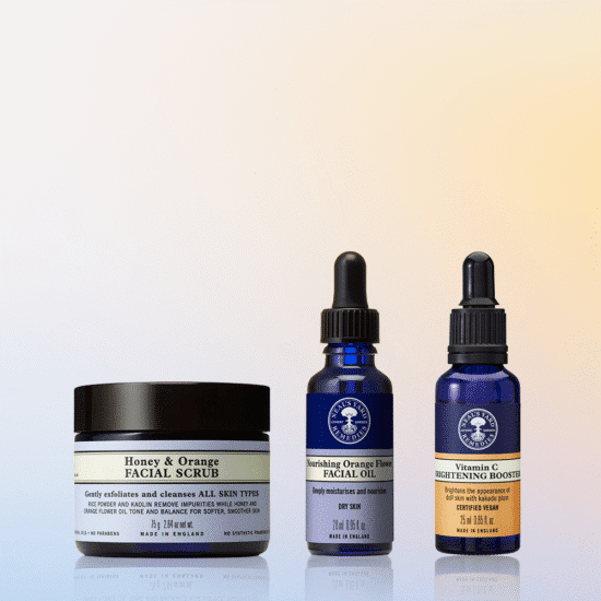 השלישייה המבהירה